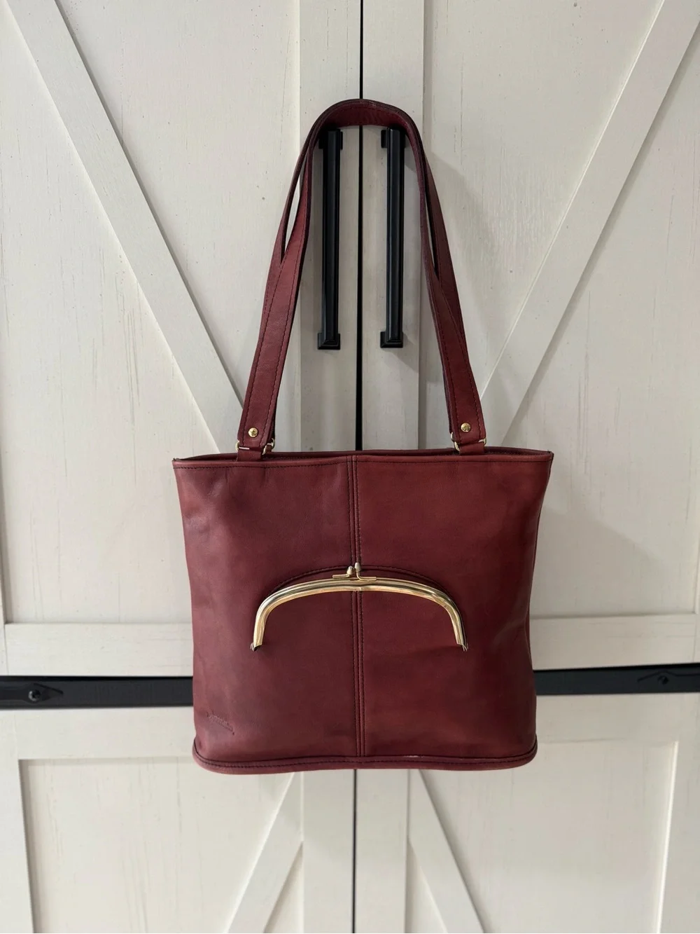 Vintage Leather Tote Oxblood Shoulder Purse Gold Accent Kiss Lock Frame Bag - Picture 2 of 13